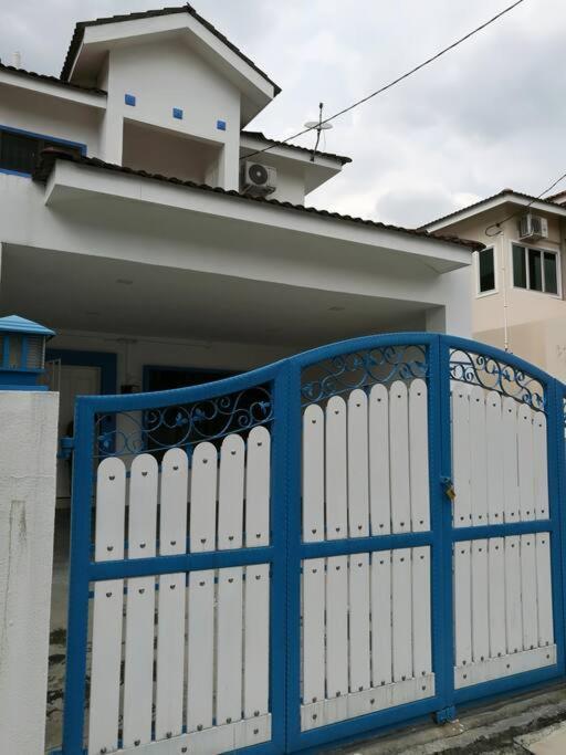 Santorini 4 Bedrooms Full Air Cond Entire By Grab A