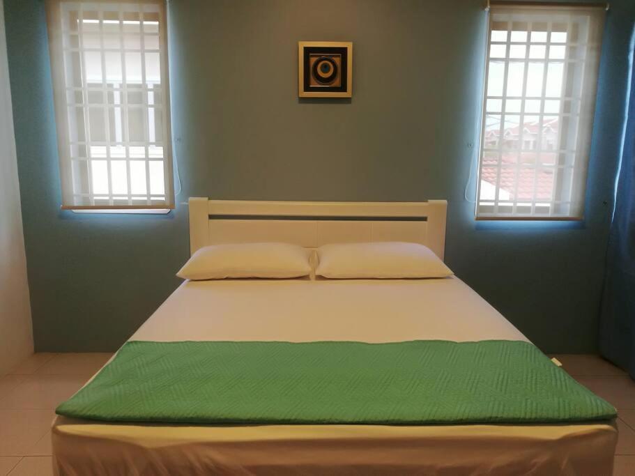 Santorini 4 Bedrooms Full Air Cond Entire By Grab A * Ipoh